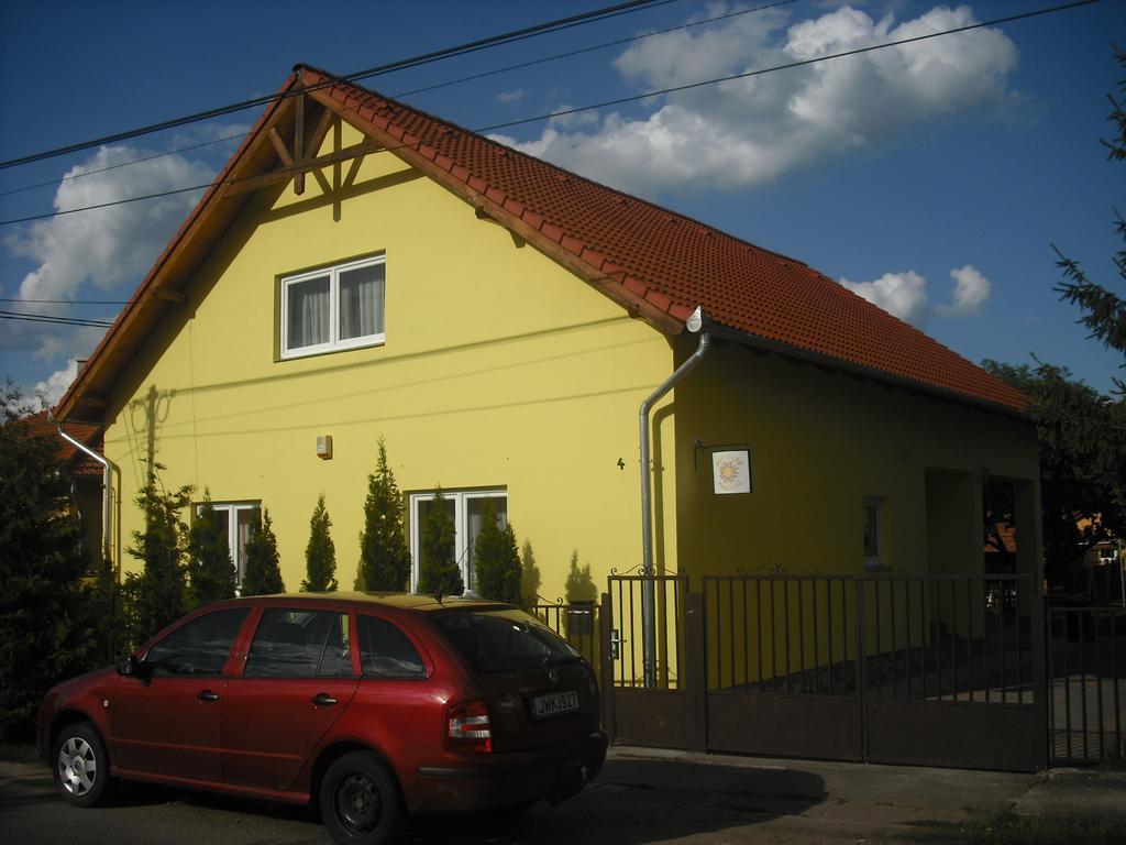 Napsugar Vendeghaz Szilvasvarad Apartment Exterior photo